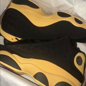 Jordan 13’s (boy size 7)